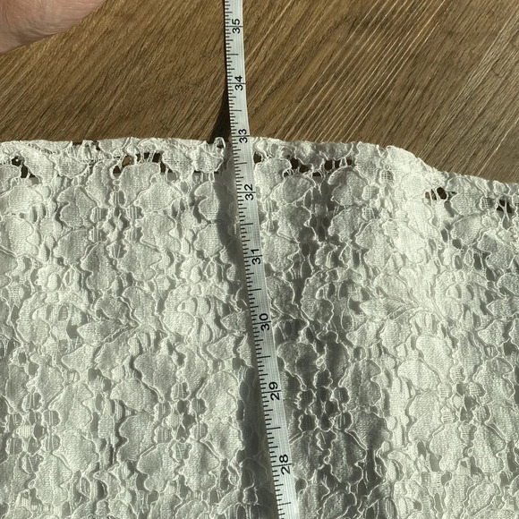Show me your mumu Ritzy mini white lace dress. Keyhole back, size medium - Picture 16 of 16